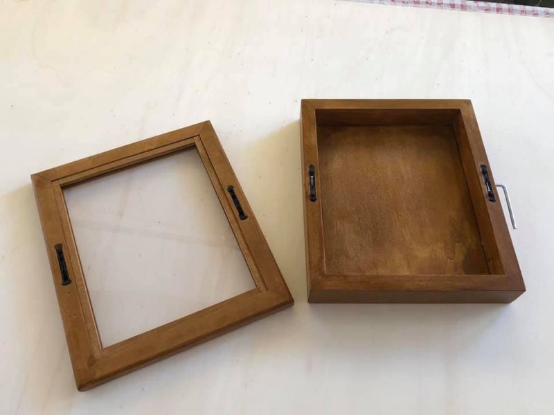KIOT – nosač za ikone do 25x35 cm